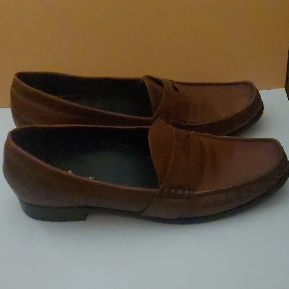 Cole Haan elegant brown
